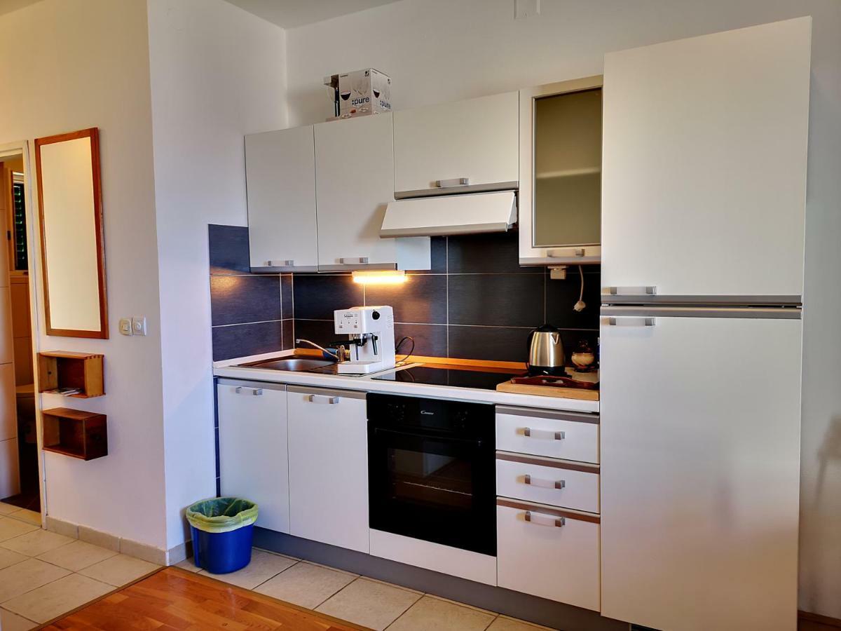 Apartmani Labud Sukošan Exterior foto